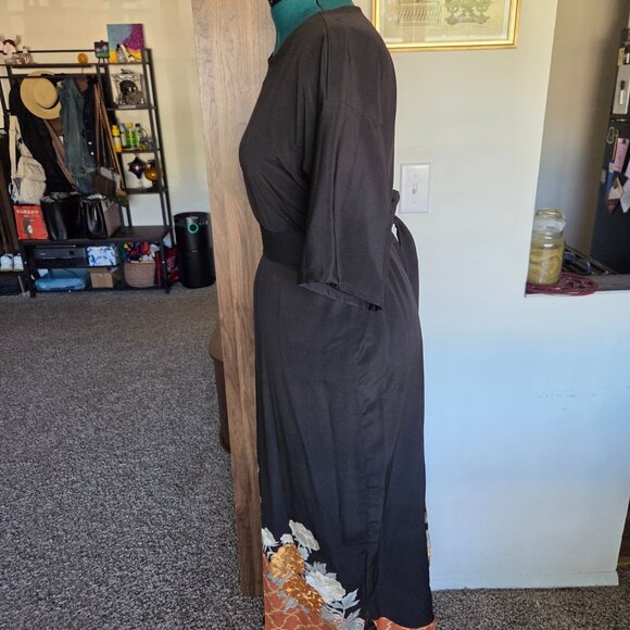 Handmade Recycled Kimono Dress 100% Silk - Picture 4 of 6